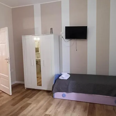 Pensión La Primavera 3*